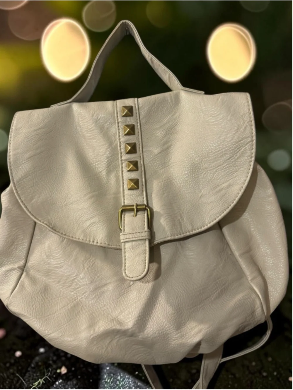 Trash! ITrash! Ivory Studded Faux Leather Purse | Slouchy Flap Backpack
